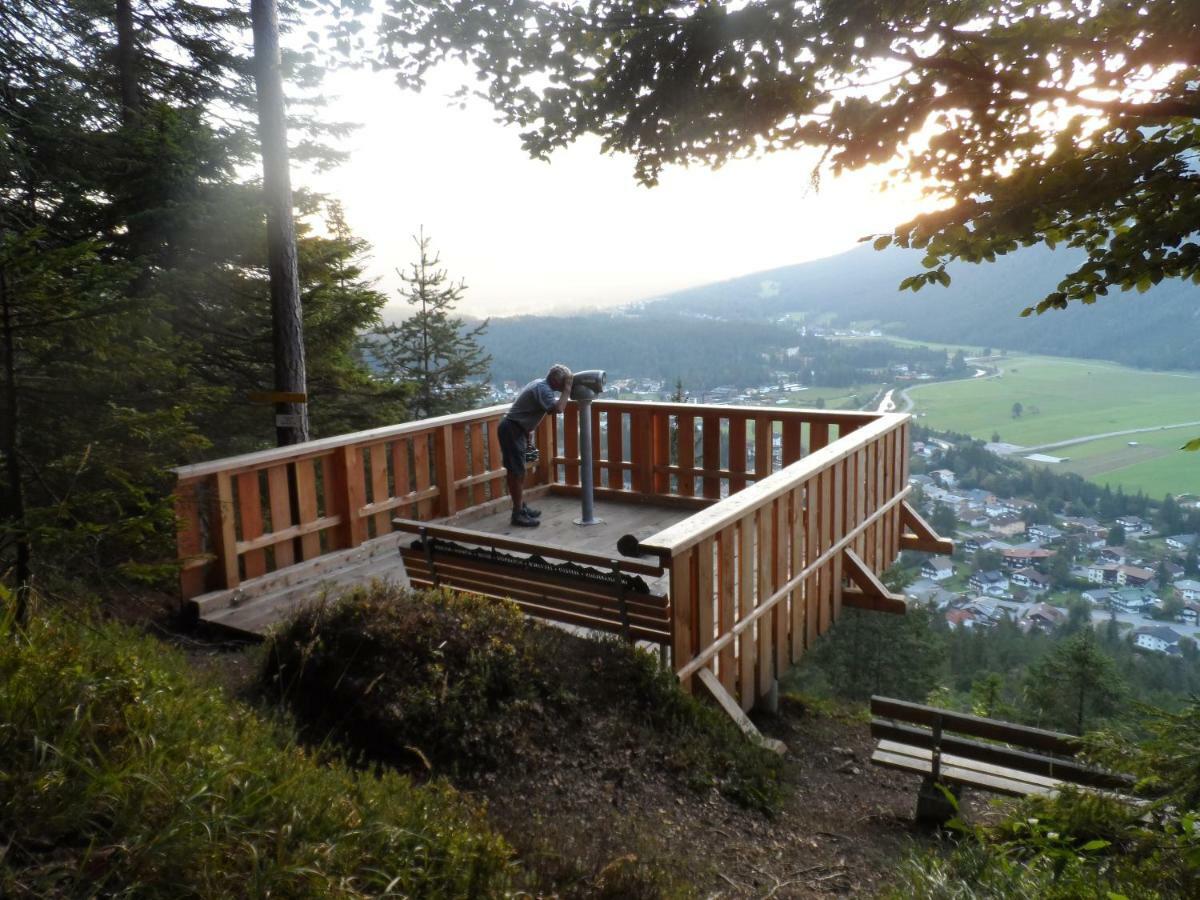 Haus Am Wiesenrain ลอยทัช ภายนอก รูปภาพ